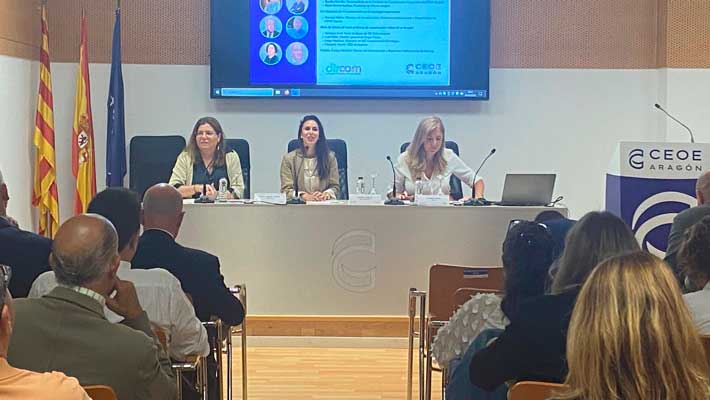 Carmen Alsina jornada CEOE - Dircom Aragón